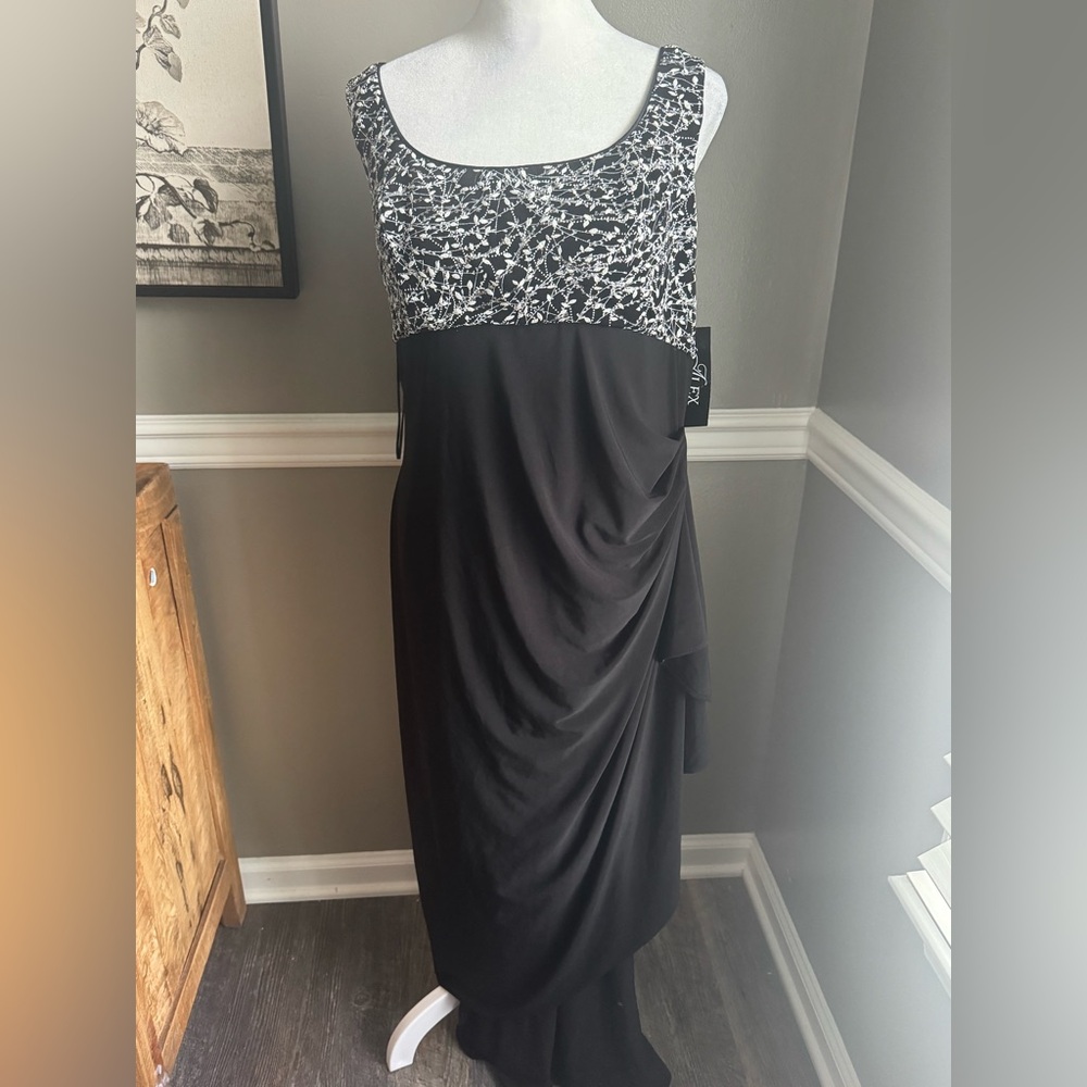 NEW Alex Evenings Formal Maxi Gown Black & Silver Sparkle Glitter Size 16 - Picture 3 of 7